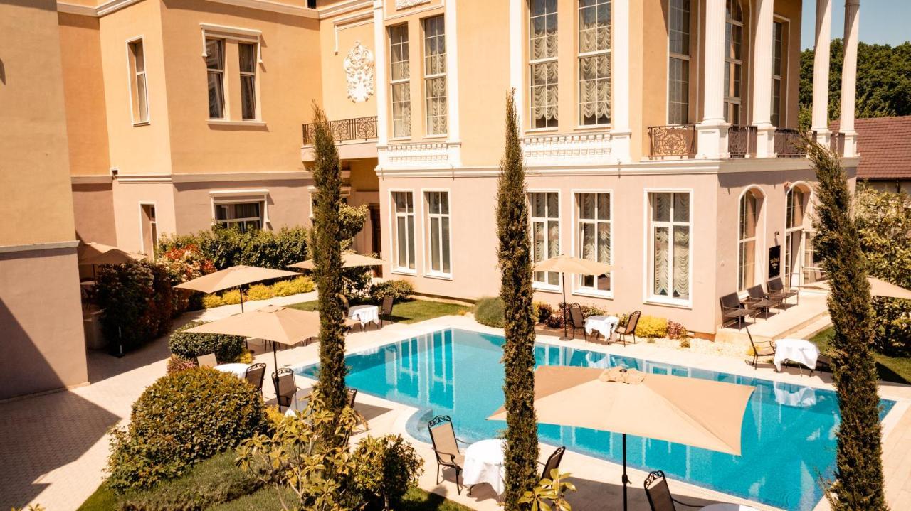 Tresor Le Palais Timisoara, Curio Collection By Hilton Hotel Exterior foto