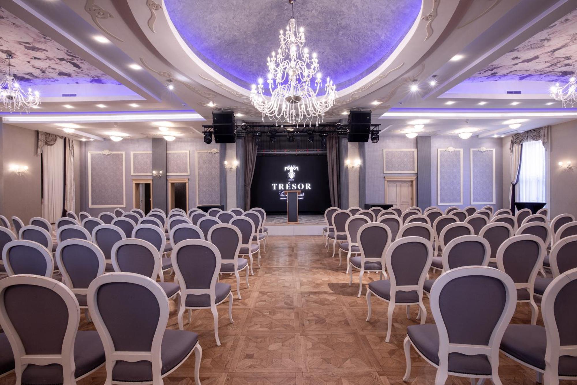 Tresor Le Palais Timisoara, Curio Collection By Hilton Hotel Exterior foto
