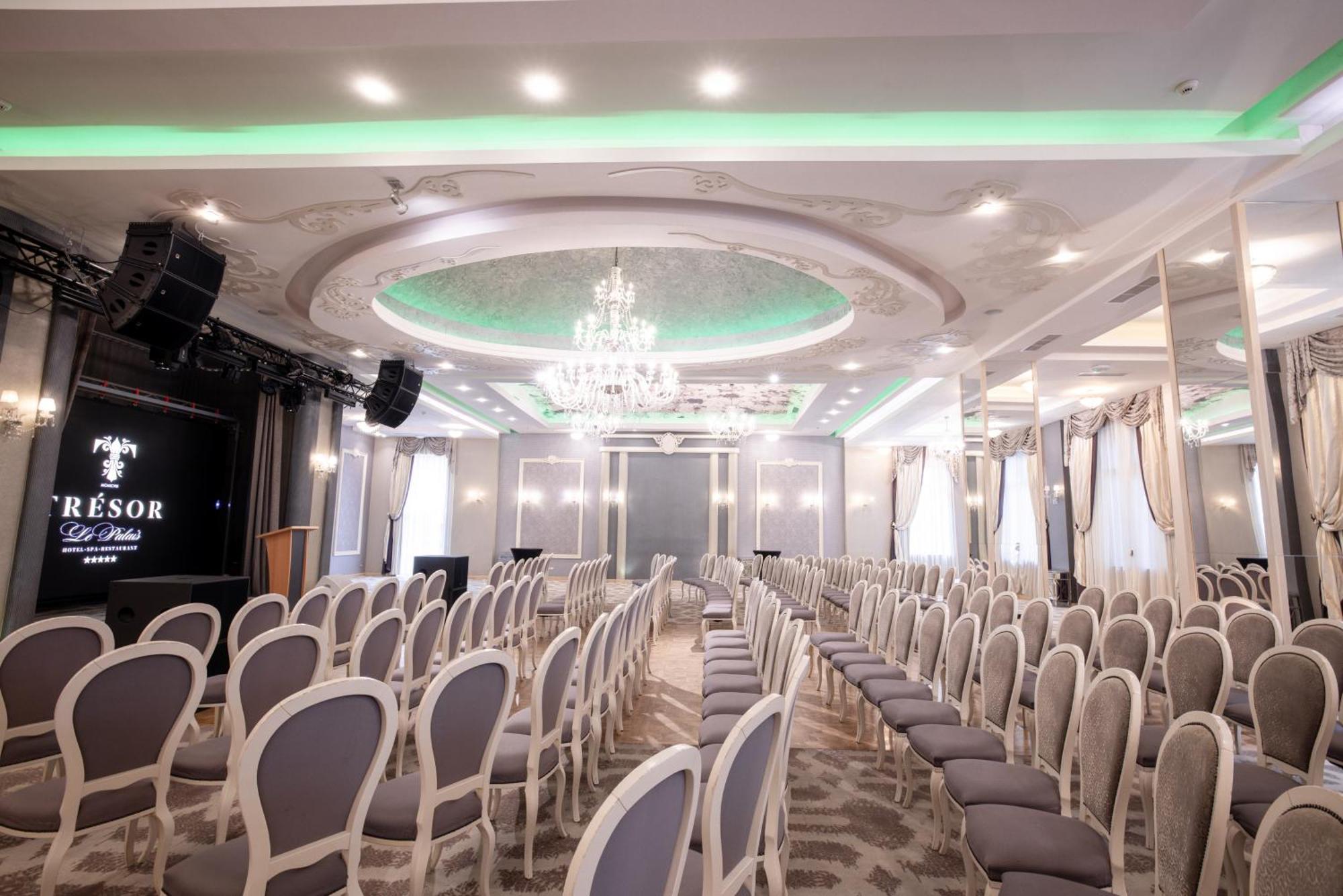 Tresor Le Palais Timisoara, Curio Collection By Hilton Hotel Exterior foto