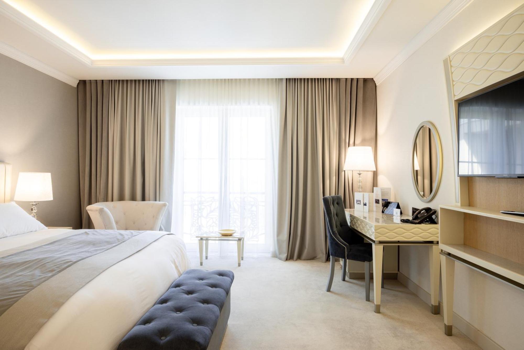 Tresor Le Palais Timisoara, Curio Collection By Hilton Hotel Exterior foto