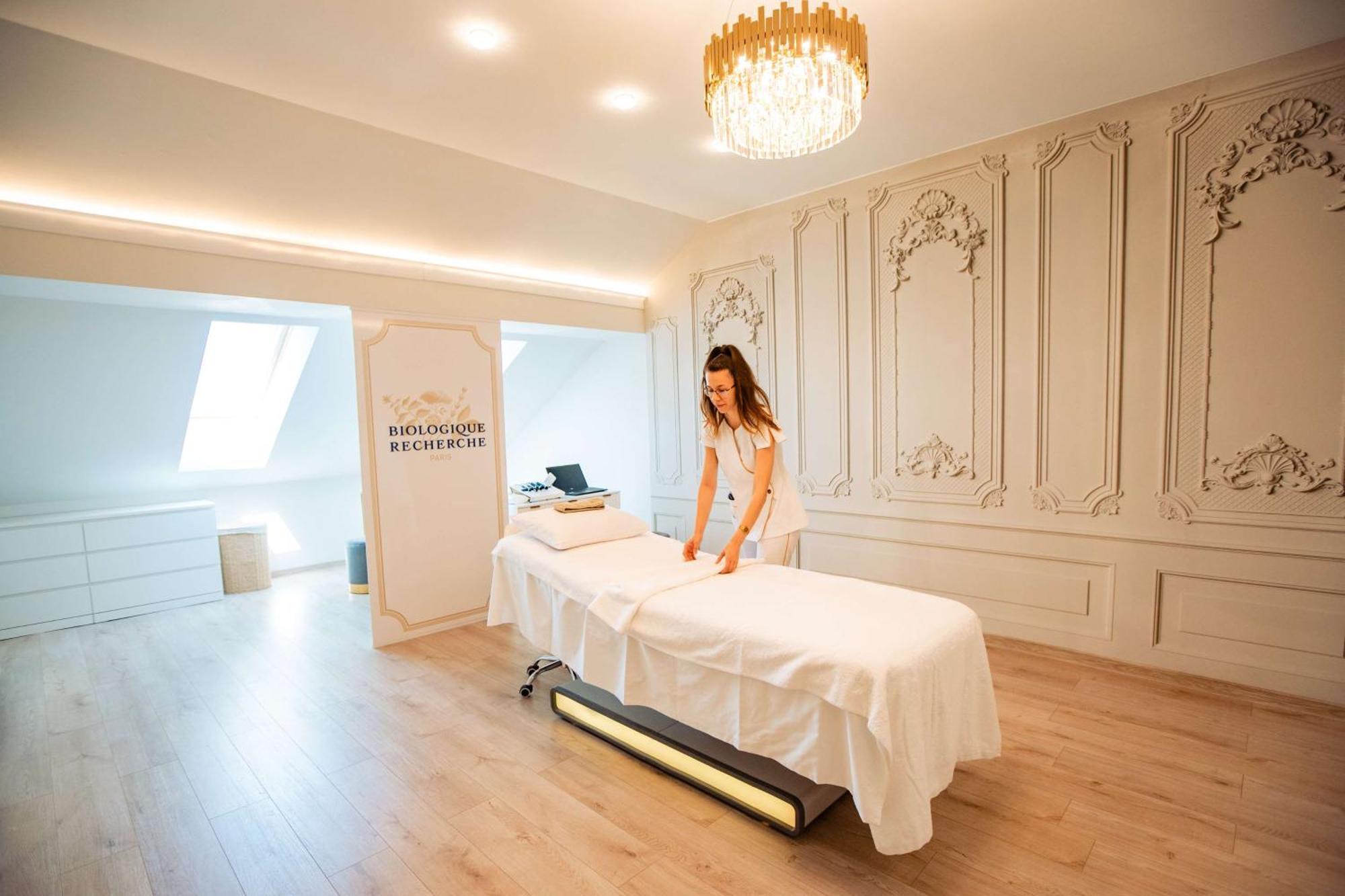 Tresor Le Palais Timisoara, Curio Collection By Hilton Hotel Exterior foto